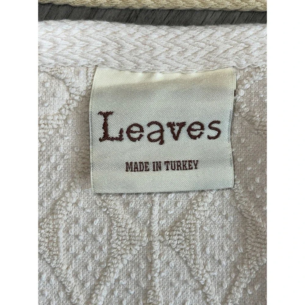 Vintage Made In Turkey 100%‎ Cotton LEAVES Brand Bath Towels (2) 4 Wash Cloths